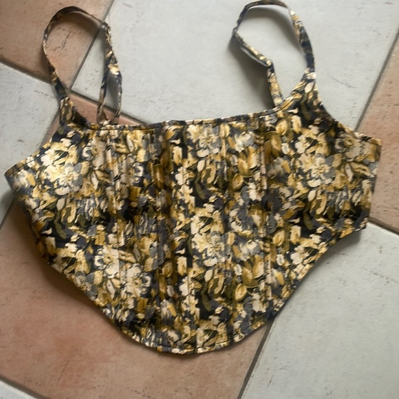 NWT beautiful corset LIONESS - Picture 1 of 7